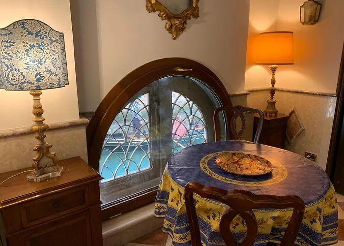 Luxury In San Marco With Canal View